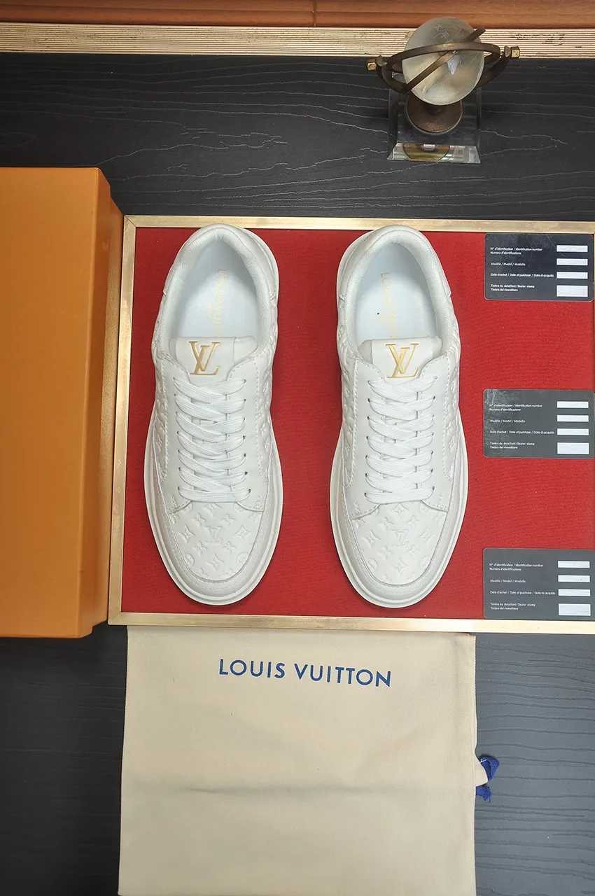 Men's shoes💰440💶【LOUIS VUITTON】Same model from LV.Louis Vuitton official website [satisfied] original single hot model LV original factory cowhide material👑1:1 original plate sheepskin lining, body accessories one-to-one molding💪 counter quality 🙏 Dear friends, if you still worry about wearing matching shoes💋, then these shoes are your best choice🎁🎁! 38-45 (45 is custom-made and cannot be returned or exchanged)